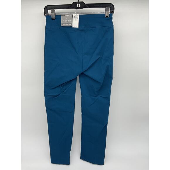 Van Heusen Super Stretch Pull-On Crop — 0 Slim - Picture 4 of 5